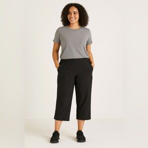 52. Eddie Bauer • NWT Rainer Capri